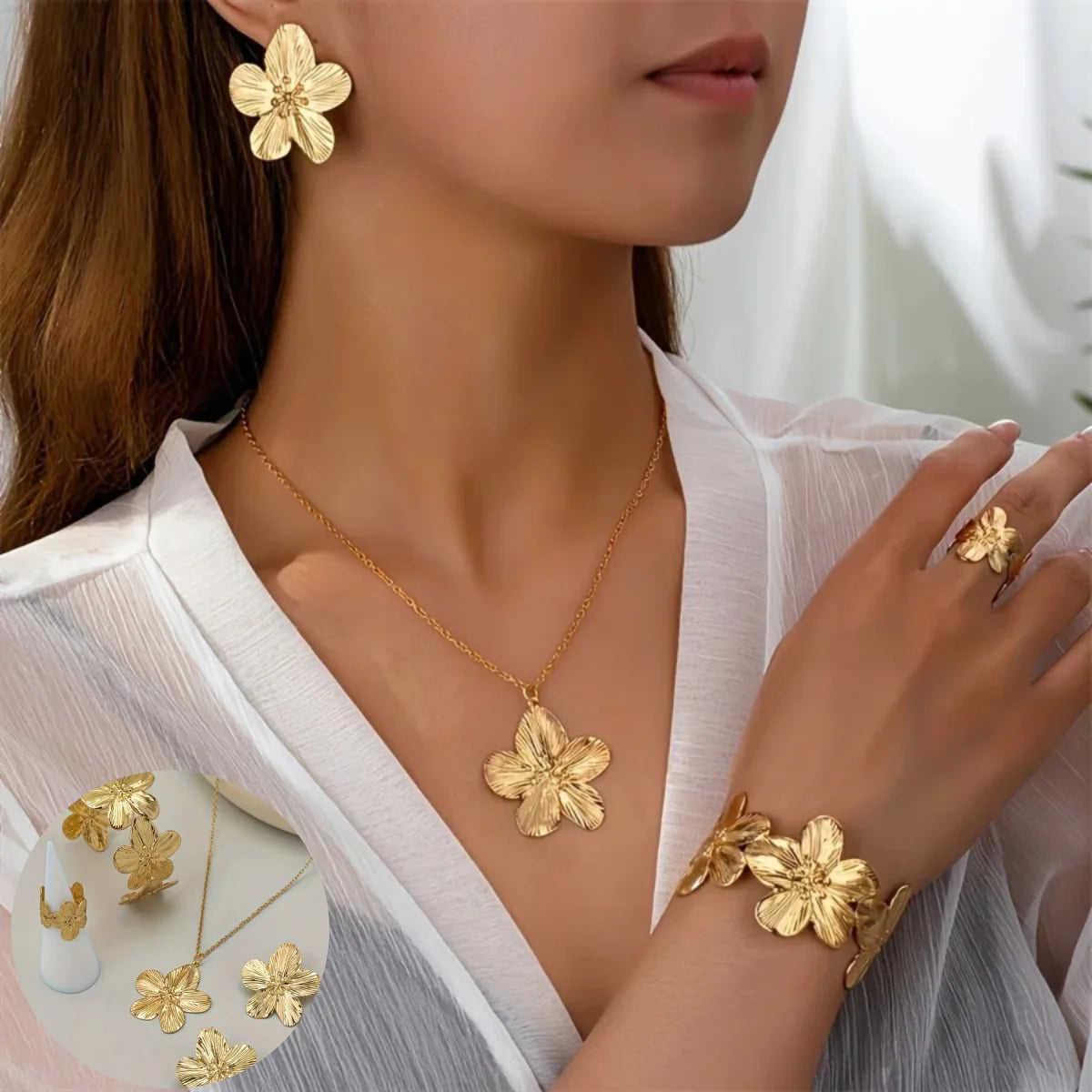 5pcs Elegant Golden-Tone Floral Jewelry Set - Vintage Style, Includes Necklace, Bracelet, Ring,and Earrings Ideal for Daily Wear🧡