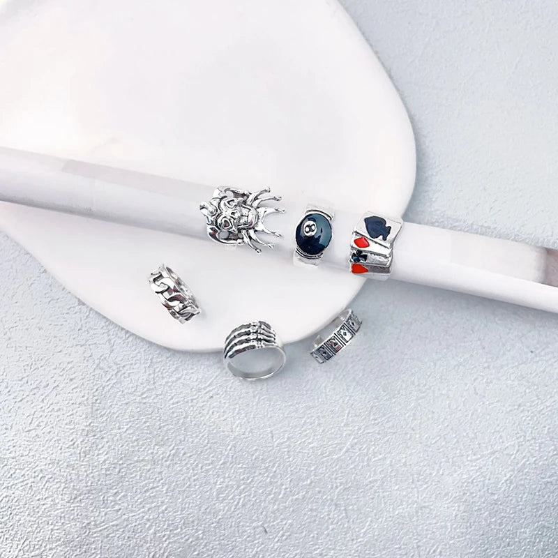 Hollow Geometric Rings Jewellery 🕷⛓️