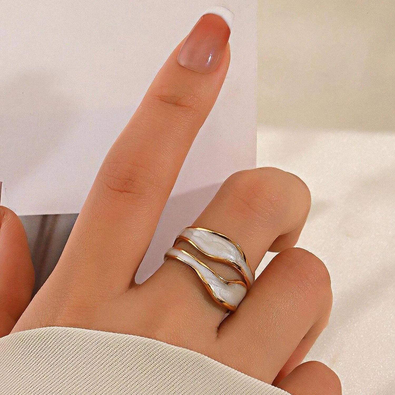 UHBINYCA Simple Black and White Cold Enamel Ring, Stainless Steel Ring with Adjustable Opening|Lurea accessories ♥️