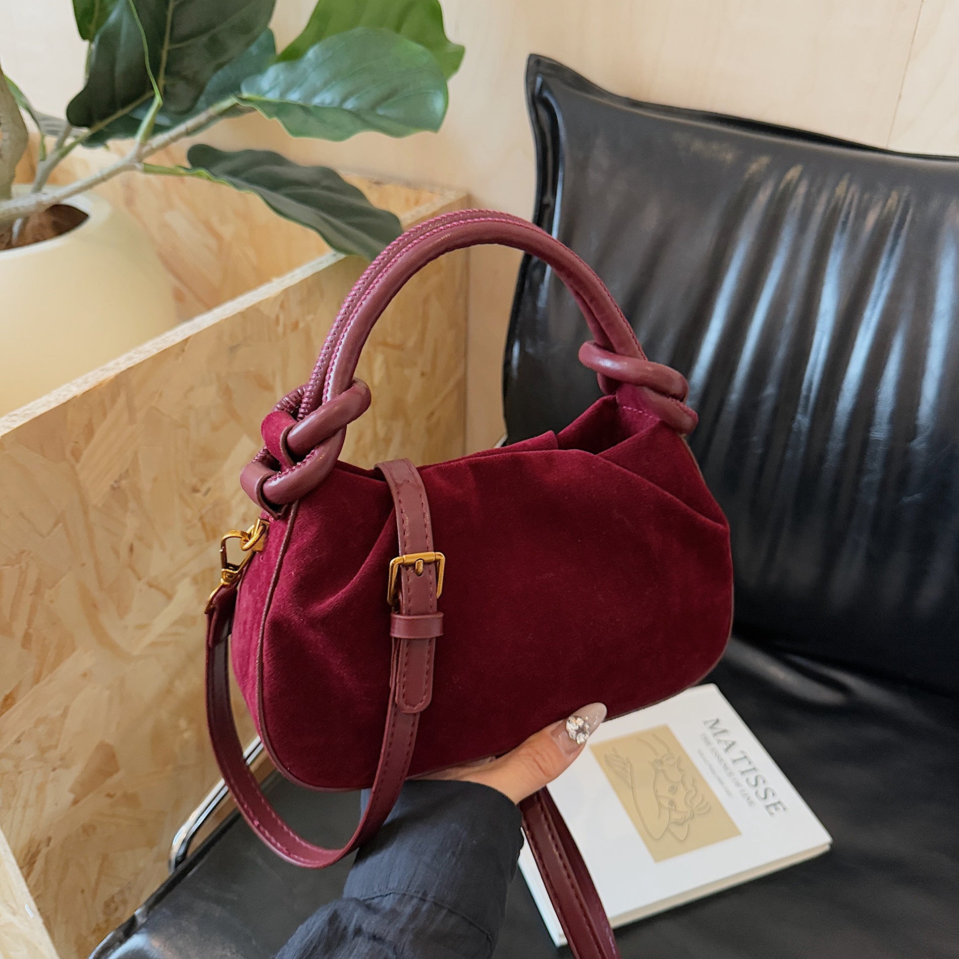 Trendy Retro Hand Women's Bag Korean Style Niche